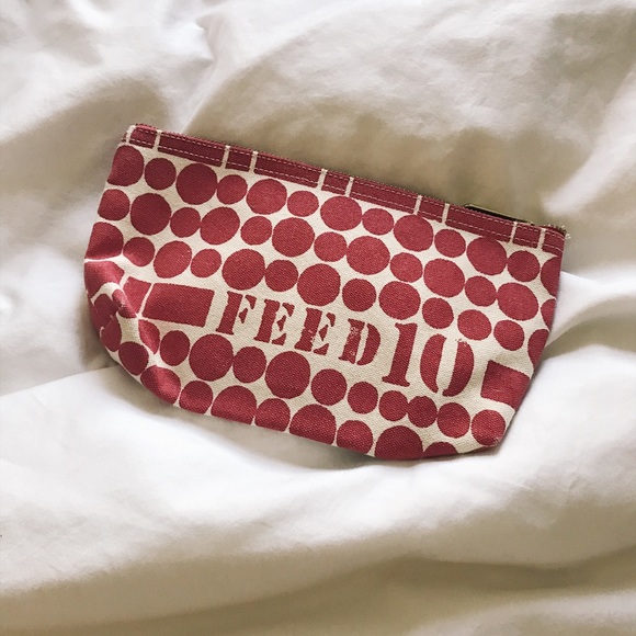 feed pouch